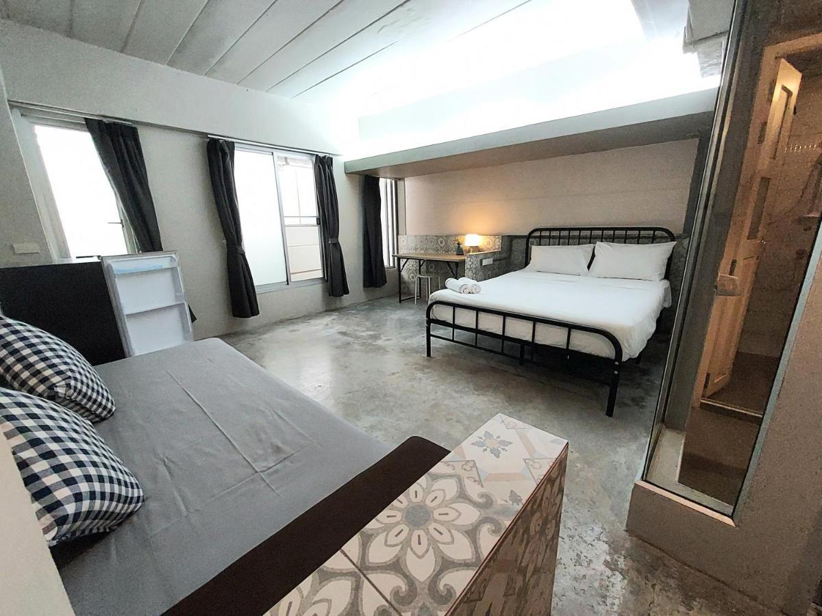 Mee Tang Nang Non Hotel Phuket Kültér fotó