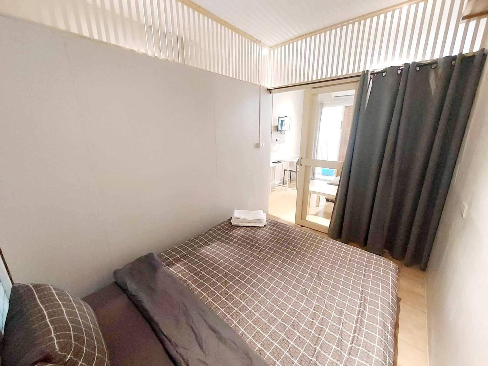 Mee Tang Nang Non Hotel Phuket Kültér fotó